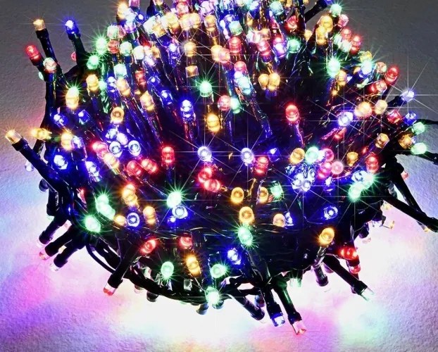 Vianočné osvetlenie vonkajšie / vnútorné, reťaz, 14m - 700 LED
