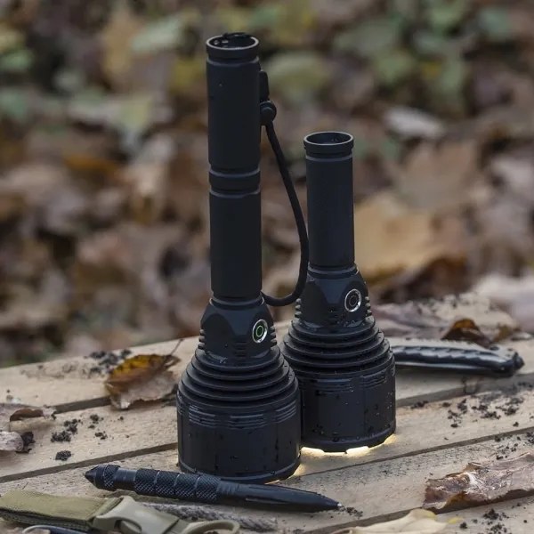 LED Stmievateľná nabíjacia baterka LED/30W/5V IPX7 3000 lm 4200 mAh