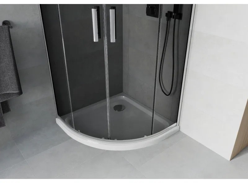 Mexen Rio, štvrťkruhový sprchovací kút s posuvnými dverami 90 x 90 cm, 6mm šedé sklo, chrómový profil + biela sprchová vanička, 863-090-090-01-40-4110