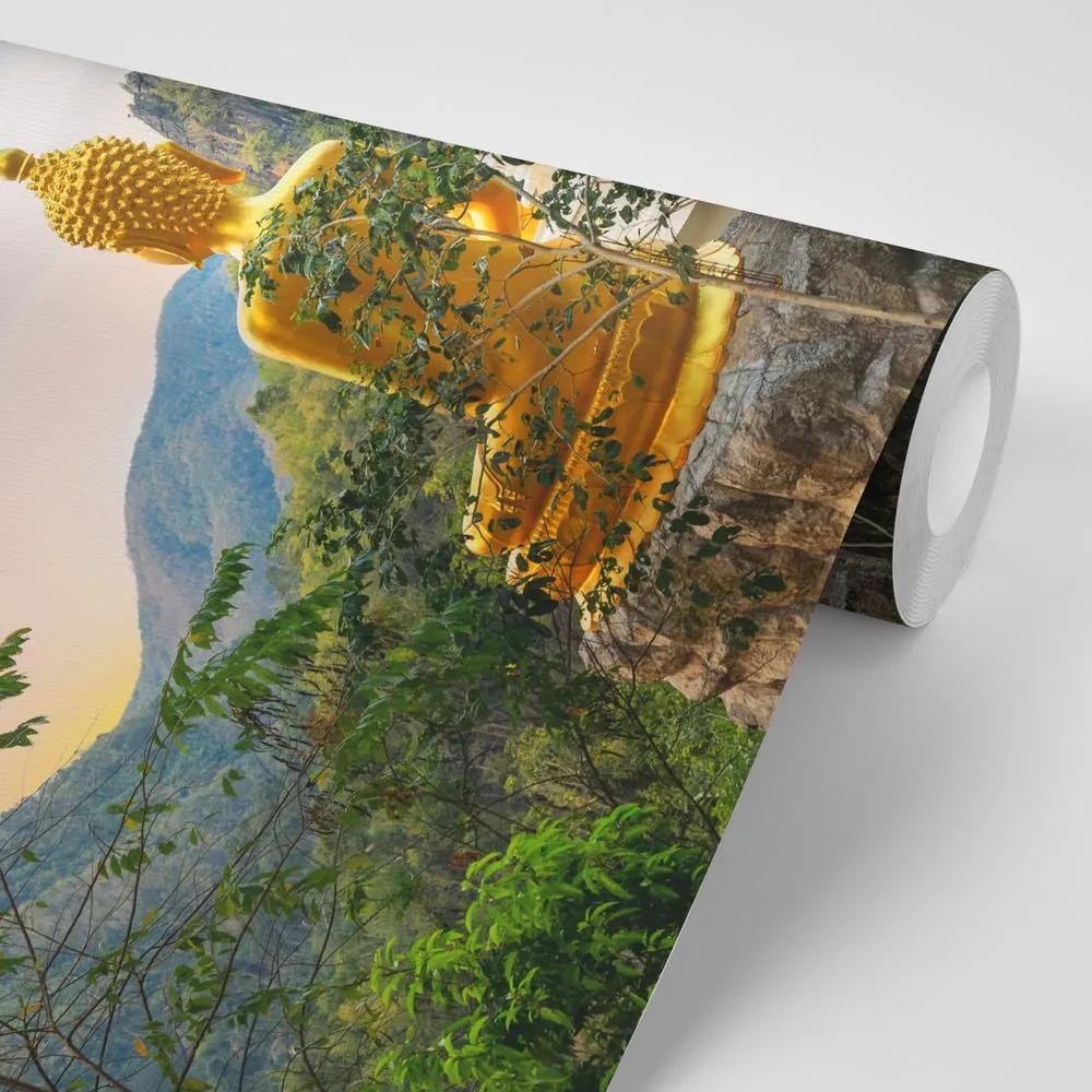 Samolepiaca tapeta zlatý Budha obklopený stromami