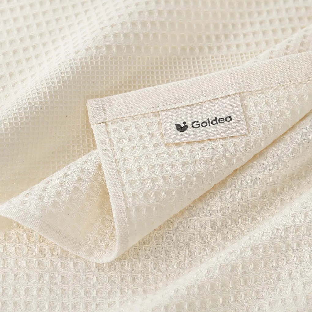 Goldea vianočná kuchynská vaflová utierka s výšivkou - stromček na krémovom 50 x 70 cm