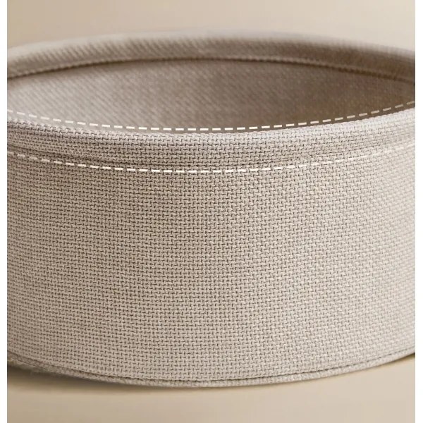 Odkladací stolík NOIRA so vstavanými zásuvkami a USB portami, béžová/biela