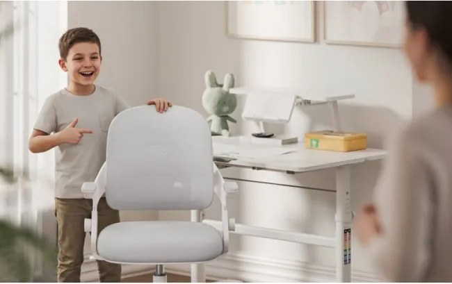 Detská otočná stolička Mark Adler Junior 4.3 sivá