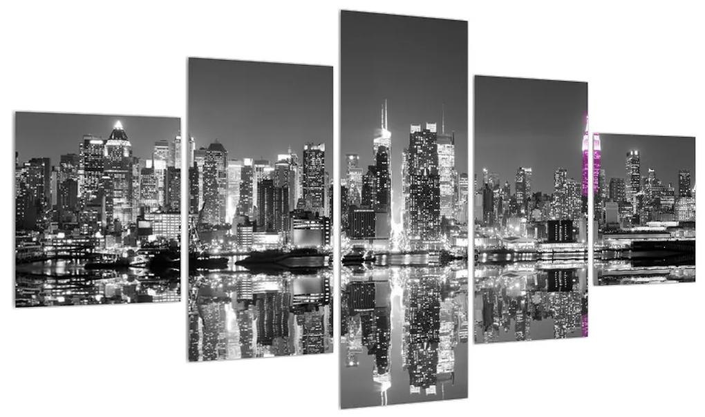 Čiernobiely obraz New Yorku (K012203K12570)