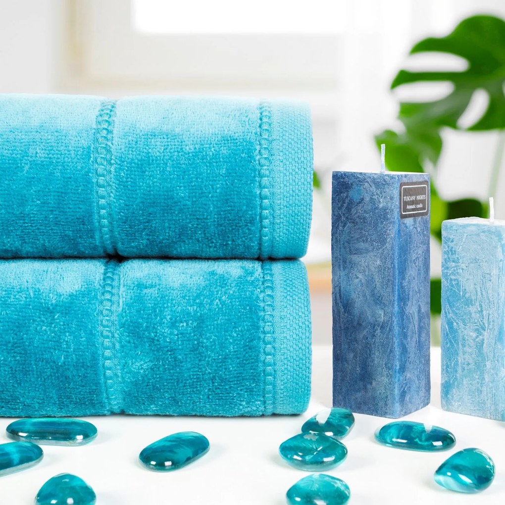 BAVLNENÝ UTERÁK MARI2 70X140 CM STRIEBORNÁ