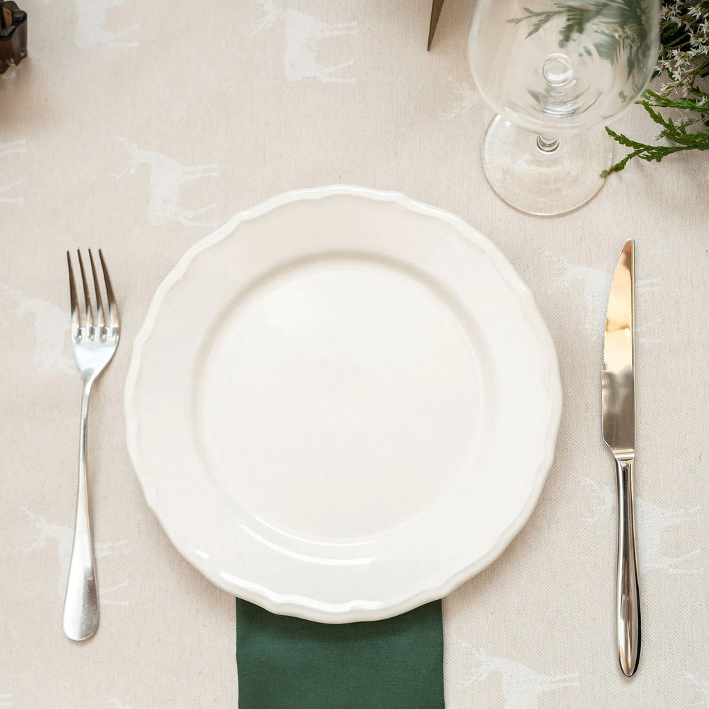 Goldea vianočný okrúhly obrus natura – jeleňe na režnej Ø 230 cm