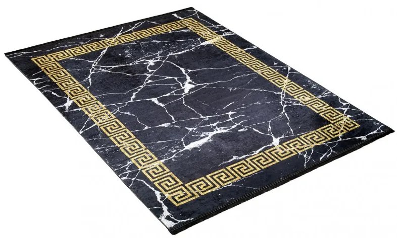 Čierny trendový koberec so zlatým geometrickým vzorom Šírka: 80 cm | Dĺžka: 150 cm