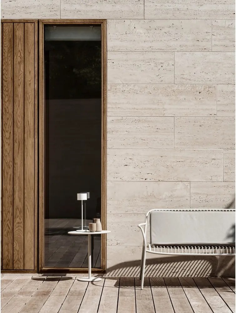 Hliníkový okrúhly záhradný odkladací stolík ø 40 cm Stay – Blomus