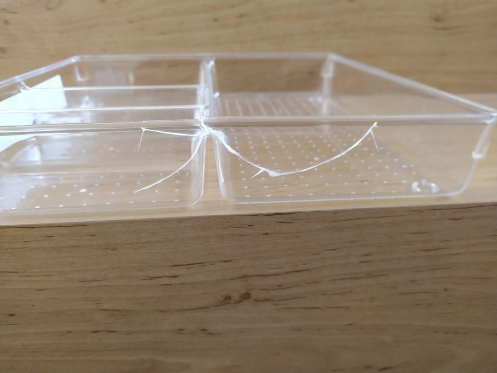 2. akosť - Organizér, vložka do zásuvky, transparentný FLEXI, 4 priehradky, celkom 31x31 cm