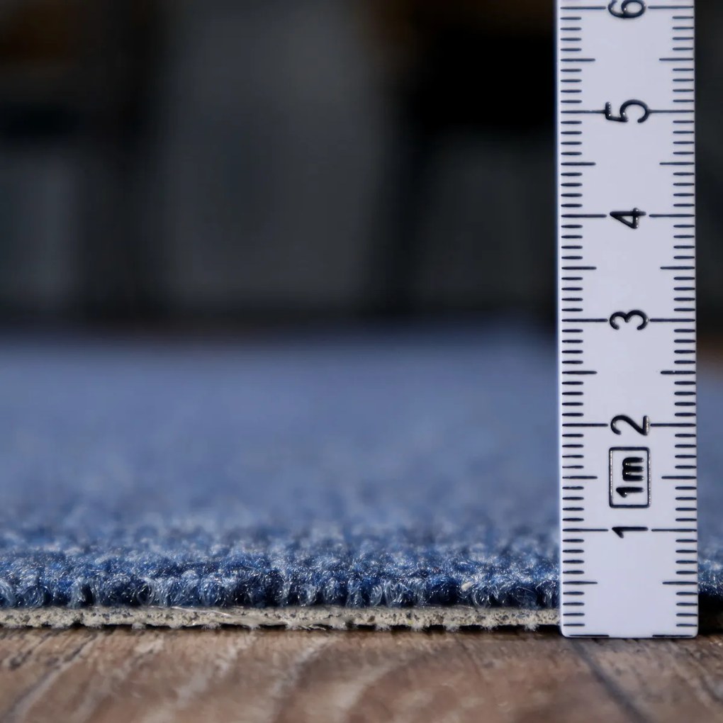 Condor Carpets, Metrážny koberec Classica 582, záťažový, na mieru, šíře 4m,5m, modrá, ab (mriežka), chodba / predsieň