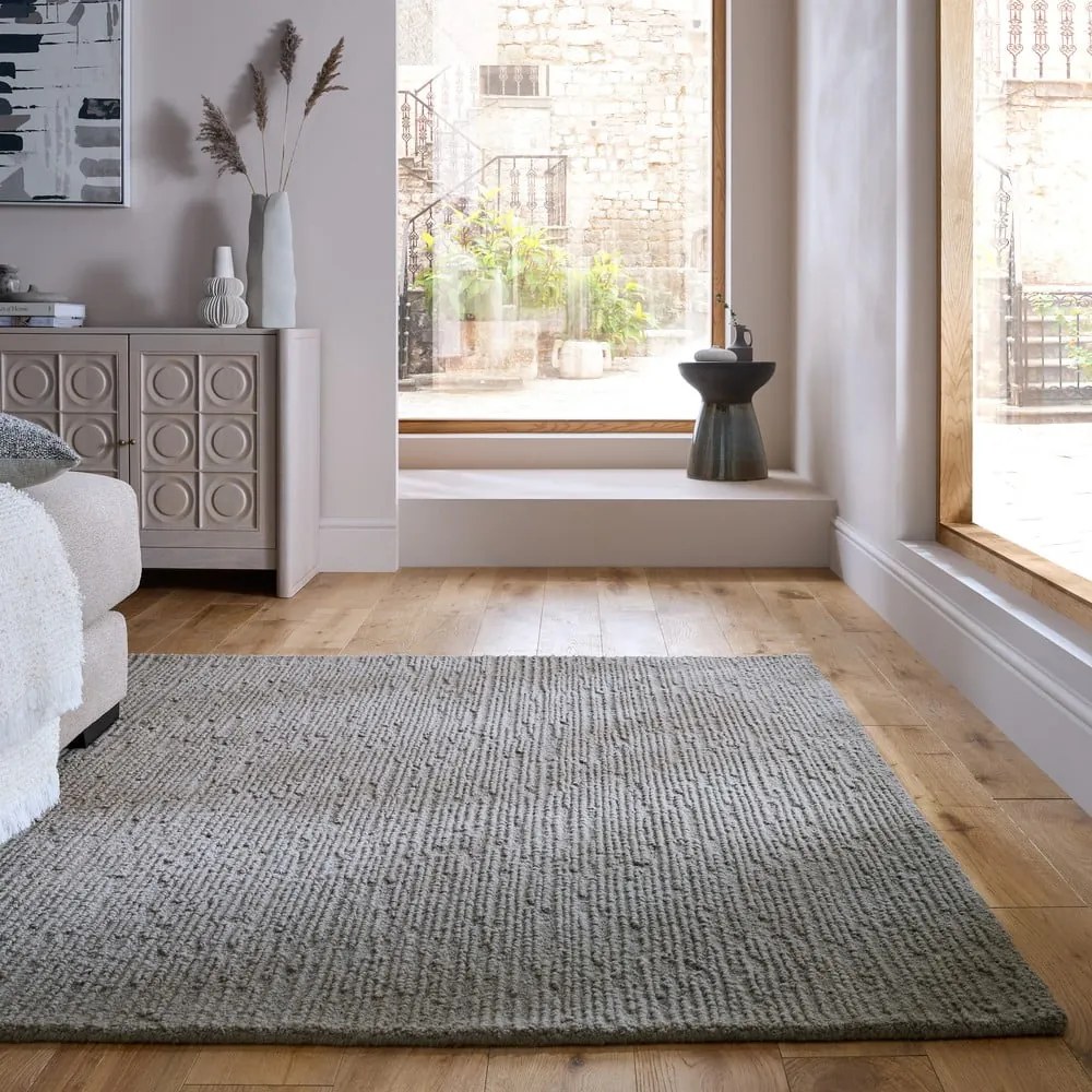 Sivý ručne tkaný vlnený koberec 120x170 cm Harris Boucle – Flair Rugs