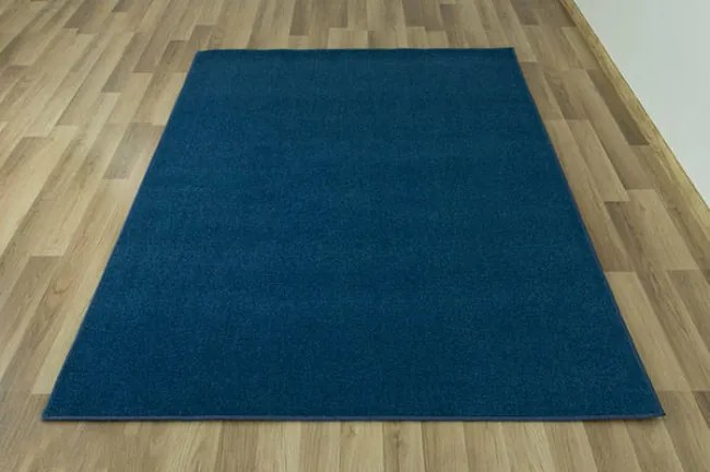 Metrážny koberec Spirit-twist 82 modrý