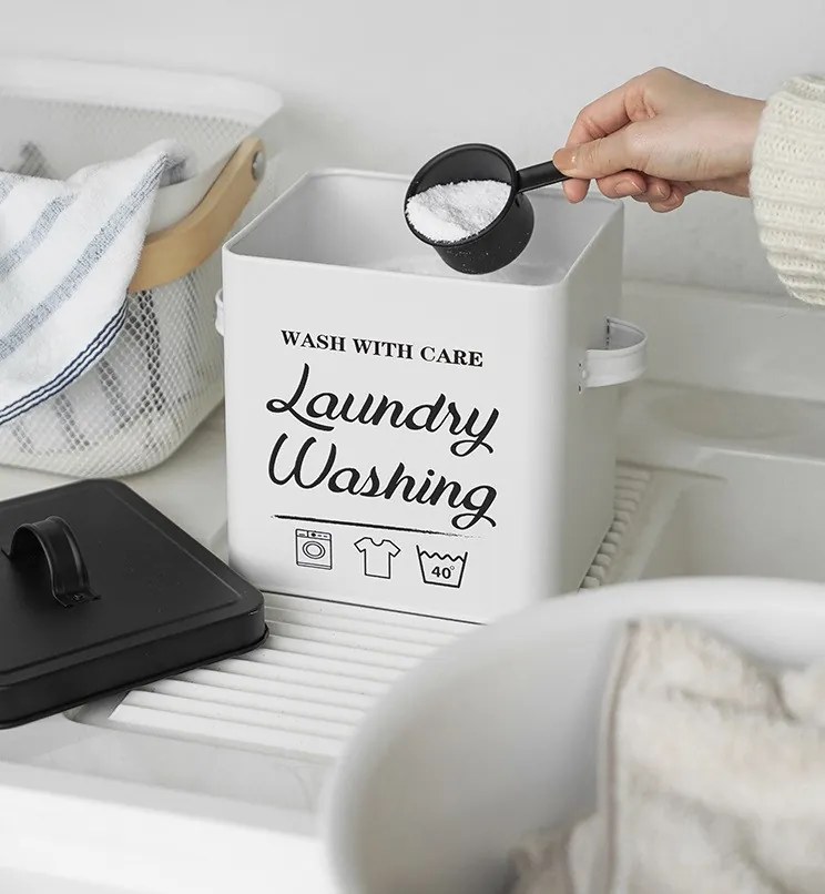 Kovový úložný box na prací prášok s dávkovačom LAUNDRY