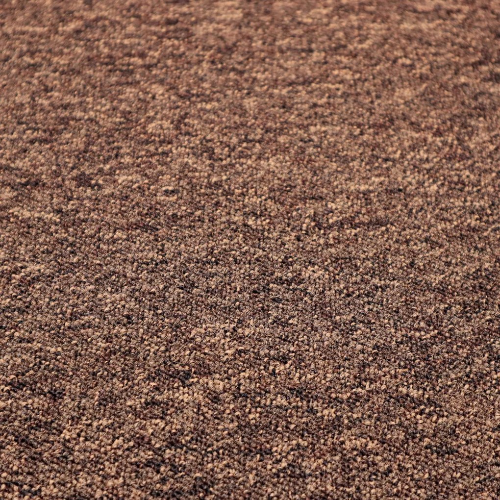 Metrážny koberec Classica 392, záťažový, na mieru, šíře 4m, hnedá, ab (mriežka), chodba / predsieň, Condor Carpets