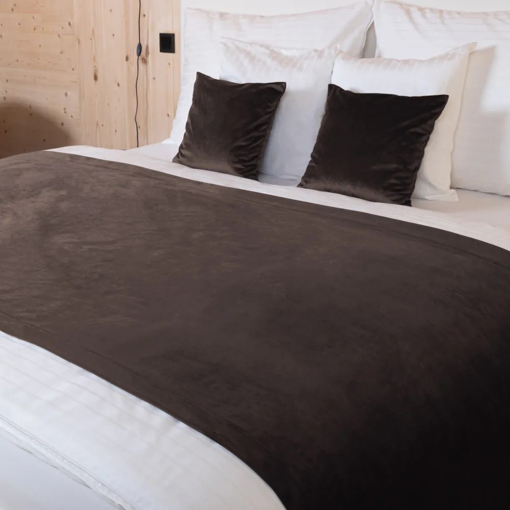 Biante Zamatový prehoz na posteľ Velvet Prémium SVP-016 Tmavo hnedý 220x240 cm