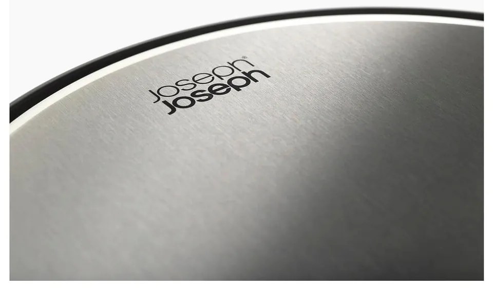 Nášľapný odpadkový kôš z nehrdzavejúcej ocele v lesklo striebornej farbe 30 l Arc – Joseph Joseph