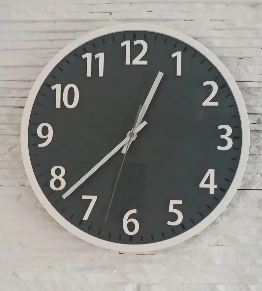 Nástěnné hodiny Louis 30 cm šedé