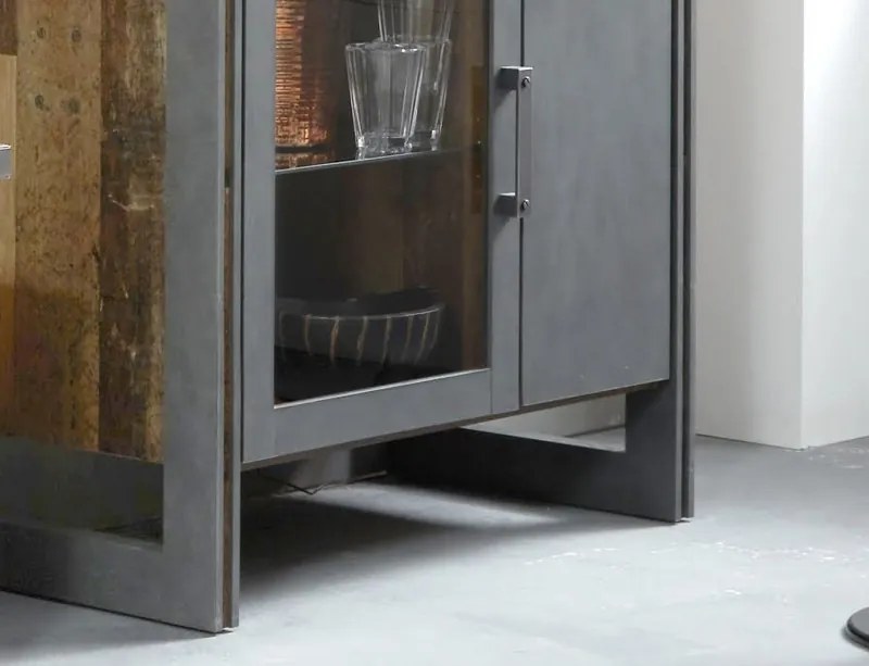 Vysoká vitrína Prime, vintage optika dreva