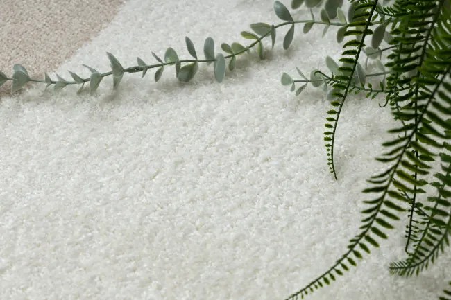 Koberec FUSION 7157 biely / zlatý