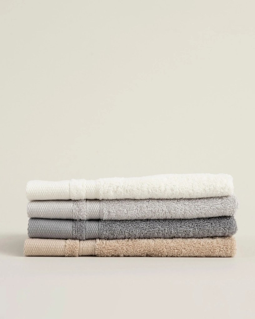 Uterák Essence 30x50 cm light grey