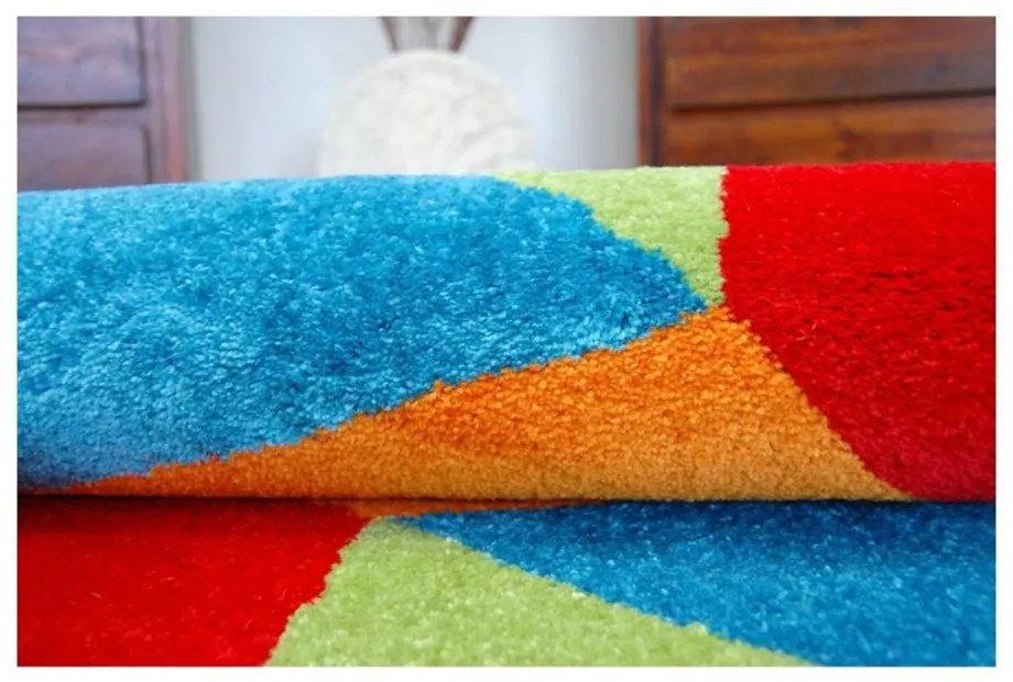 Detský kusový koberec Drak viacfarebný 100cm