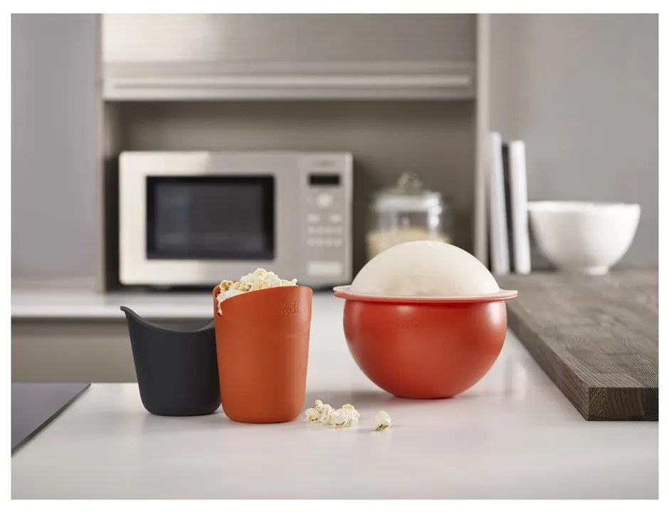 Súprava 2 nádobiek na prípravu pukancov v mikrovlnnej rúre Joseph Joseph M-Cuisine