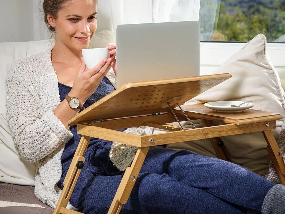 InternetovaZahrada Bambusový stolík na notebook
