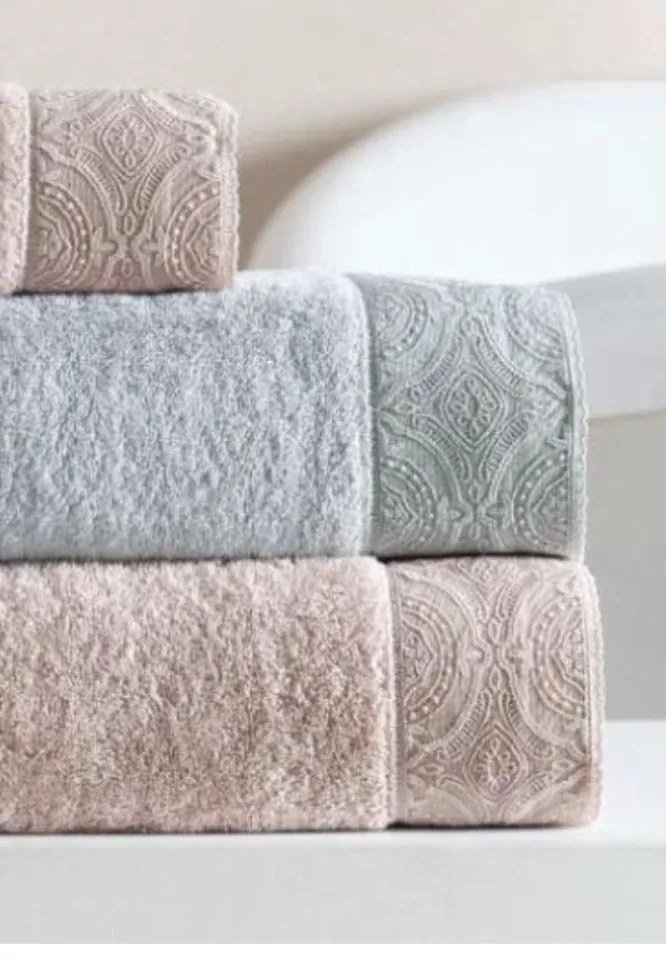 Soft Cotton Darčekové balenie uterákov a osušiek HERA