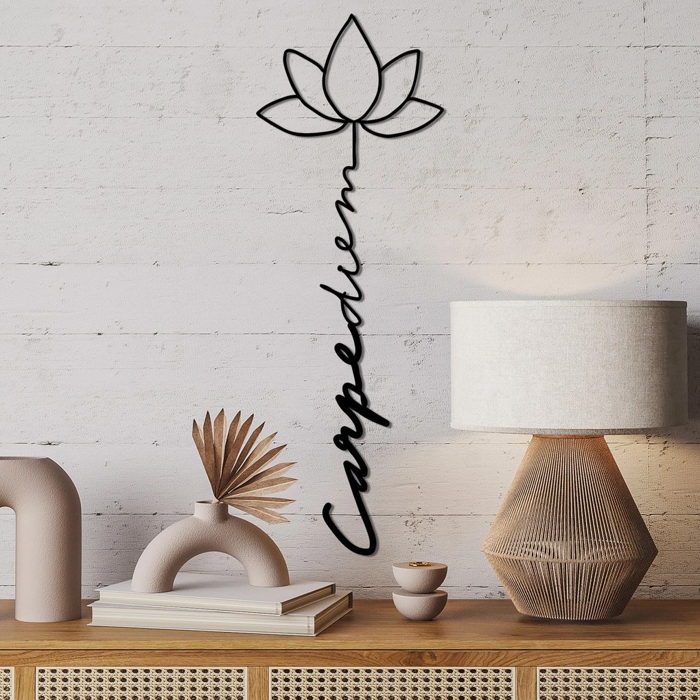 Nástenná kovová dekorácia Carpe Diem 4 čierna