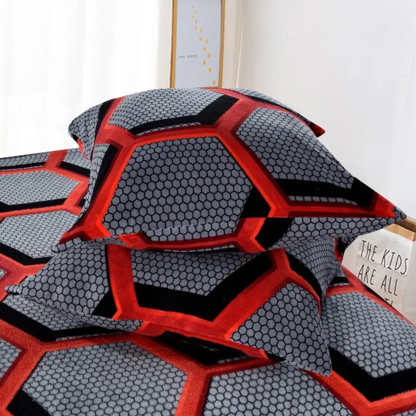 Mikroplyšové posteľné obliečky s geometrickými vzormi Rozmer: 200x220 + 2x 70x80