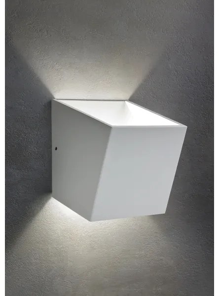 Redo 01-1317 - LED Nástenné svietidlo TOBIKO LED/6W/230V CRI 90 biela