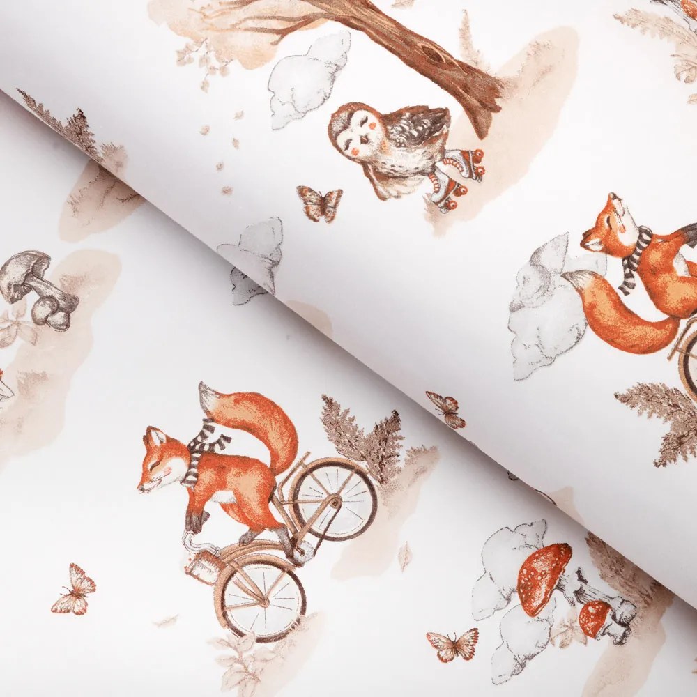 Biante Detský bavlnený behúň na stôl Sandra SA-696 Líšky na bicykloch - hnedé na bielom 45x120 cm