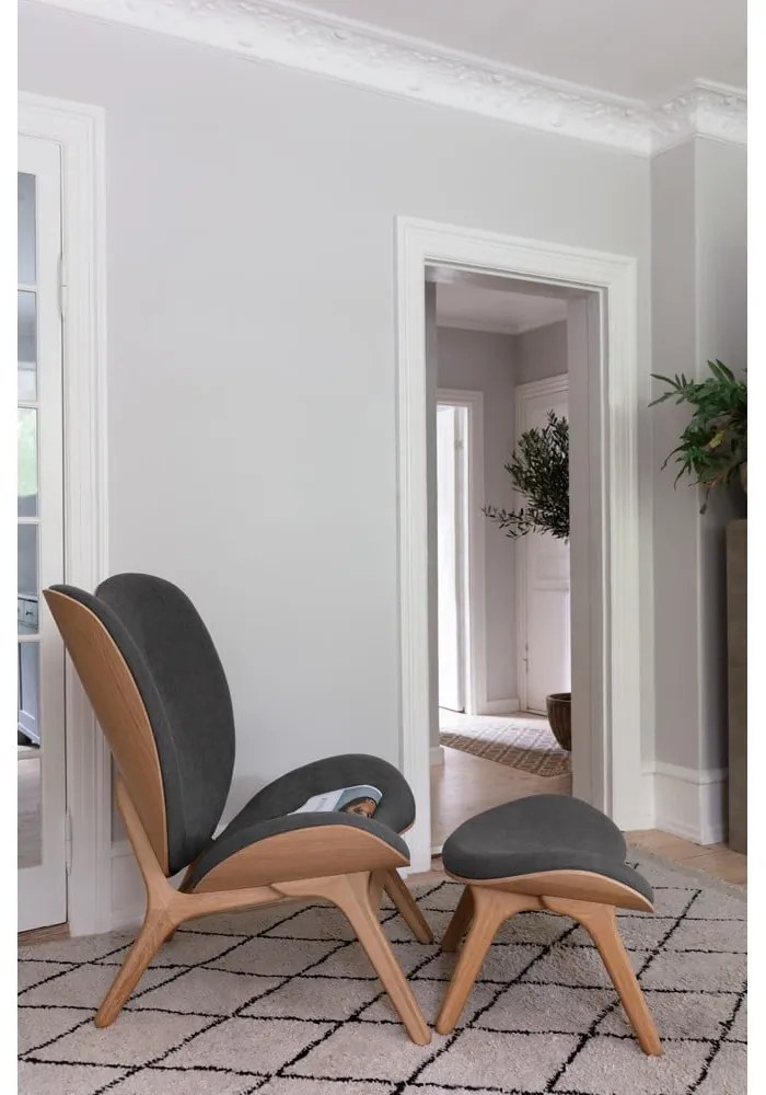 Béžové kreslo A Conversation Piece – UMAGE