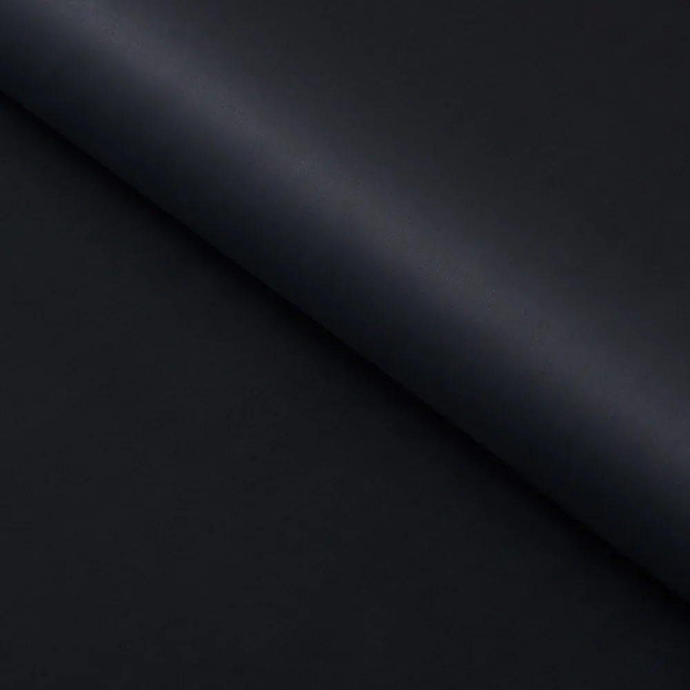 Biante Obdĺžnikový bavlněný saténový ubrus ST-019 Čierny 140x220 cm