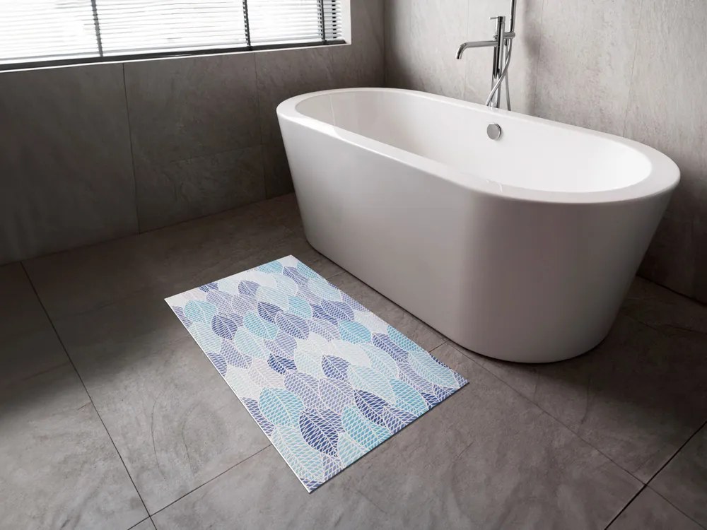 Kúpeľňová penová rohož / predložka PRO-008 Modré listy - metráž šírka 65 cm