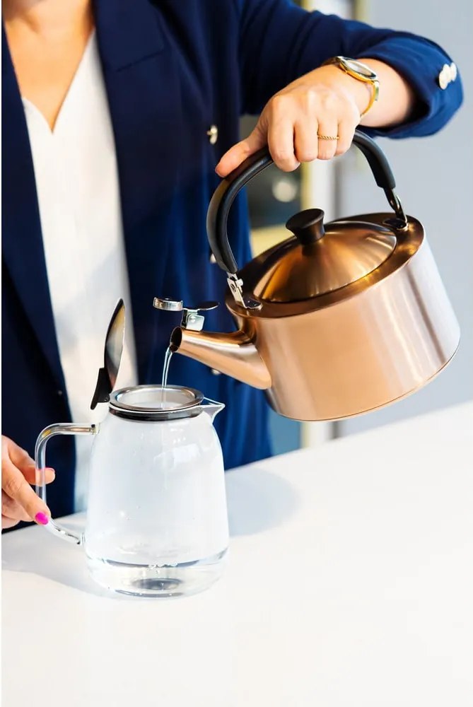 Varná kanvica z nehrdzavejúcej ocele v medenej farbe 1,5 l Diamante – Vialli Design