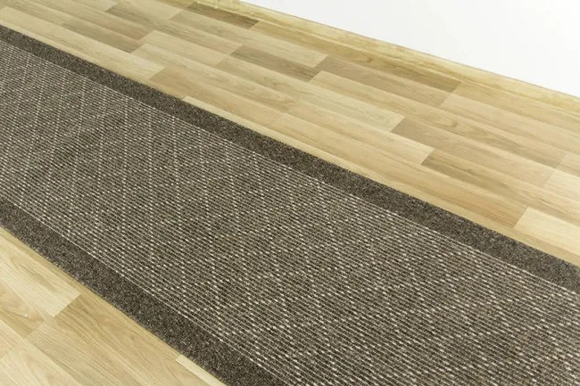 Protišmykový behúň Boulevard 9218 - hnedý