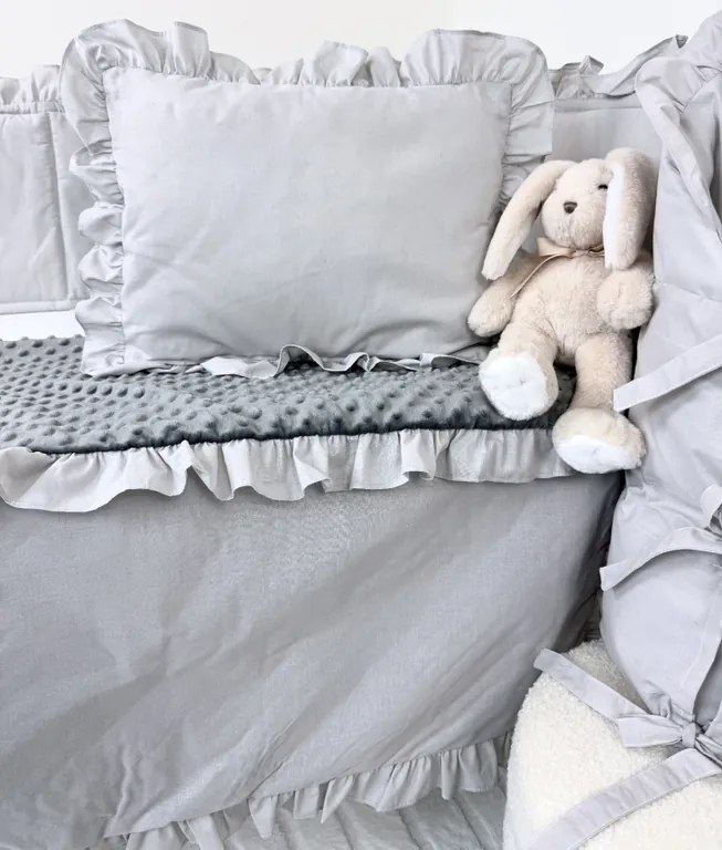 Set do kočíka sivý – deka a vankúšik, obojstranný dizajn 100% bavlna a hebká minky, pohodlie pre bábätko