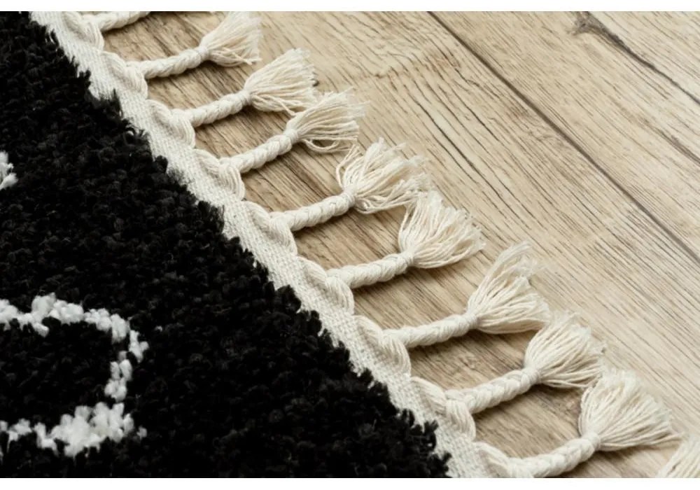 Kusový koberec Shaggy Etnic čierny 140x190cm