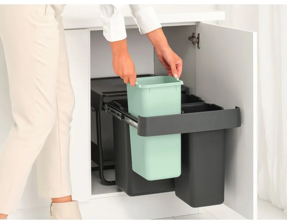 Dotykový plastový odpadkový kôš na triedený odpad v mentolovo-tmavosivej farbe 40 l Sort&amp;Go – Brabantia