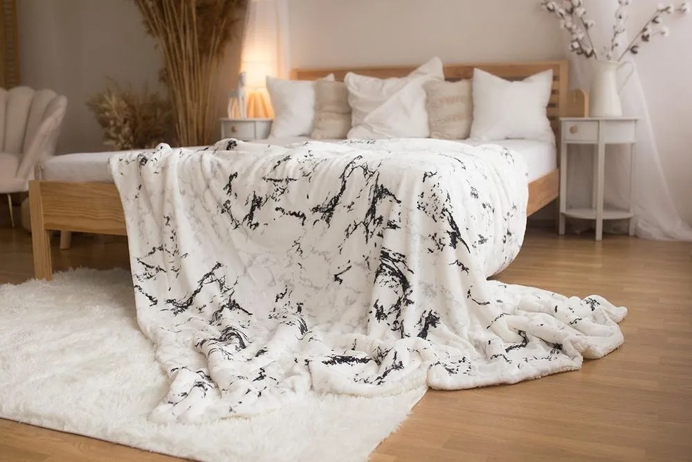 Jerry Fabrics Mikroplyšová deka s baránkom - Mramor hnedý | 150 x 200 cm