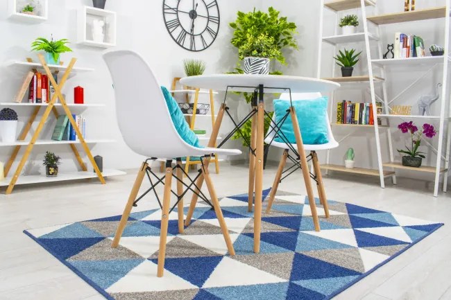 Set troch jedálenských stoličiek OSAKA biele (hnedé nohy) (3ks)