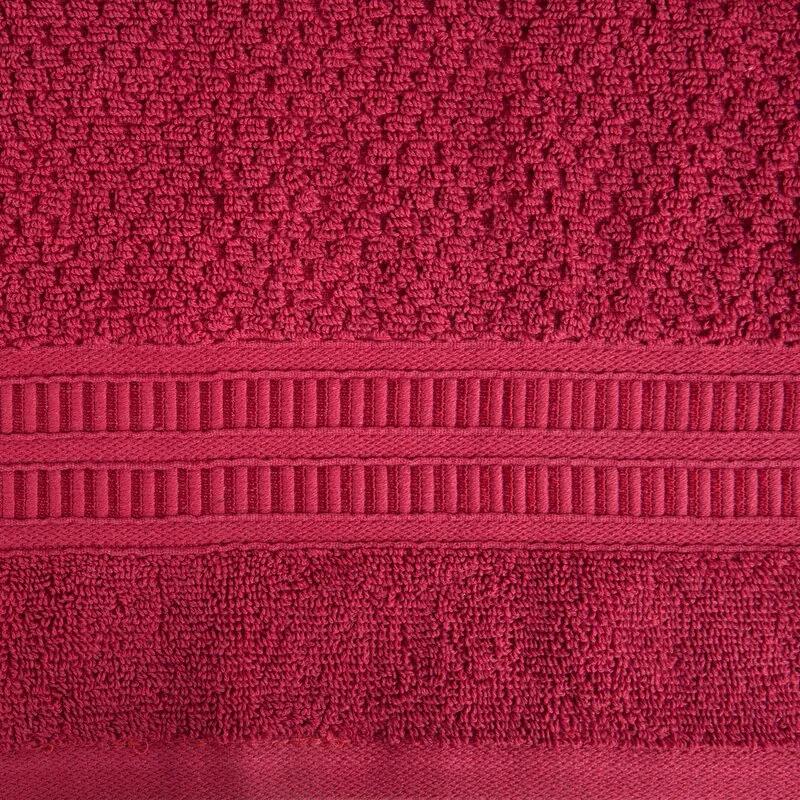 Bavlnený červený uterák ROSITA s ryžovou štruktúrou a žakárovou bordúrou s geometrickým vzorom Rozmer: 50 x 90 cm