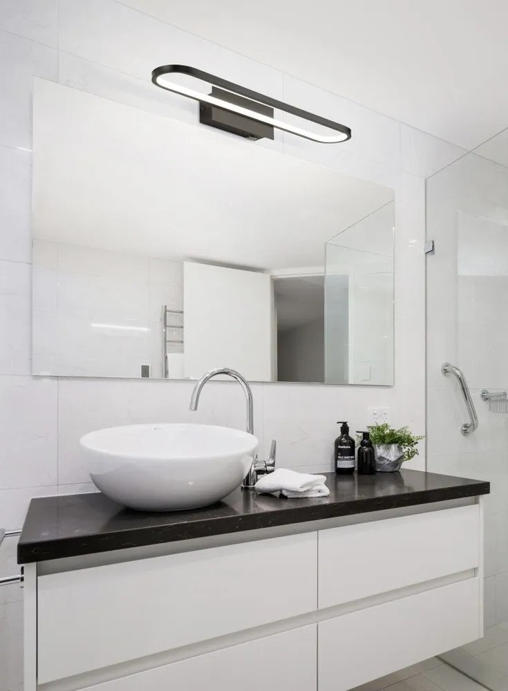 Matne čierne LED nástenné svietidlo (dĺžka 60 cm) Gianni - Trio