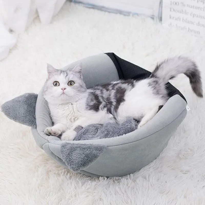 Domček pre mačky Amber veľ. M sivý