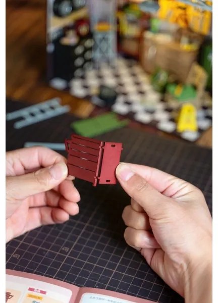 RoboTime - Miniatúra domčeka Garáž 2xAAA