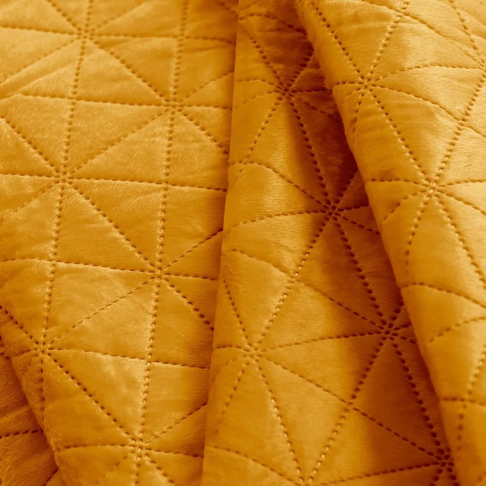 Žltý zamatový prešívaný pléd 260x280 cm Laila – AmeliaHome