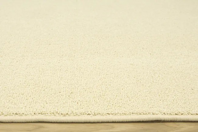 Metrážny koberec Carousel 70 NSF krémový