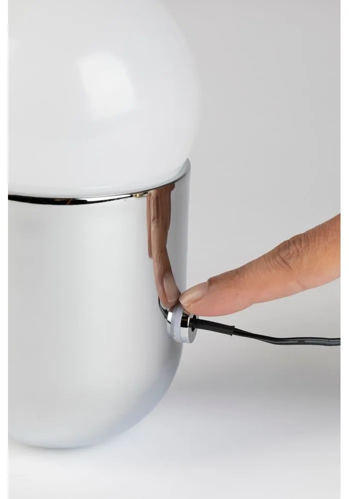 Stolová lampa v striebornej farbe Zuiver Gio