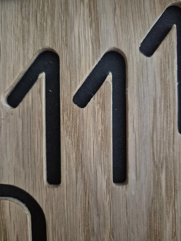 Dekorstudio Moderné drevené hodiny EKO Digits dubové - 40cm II.akosť